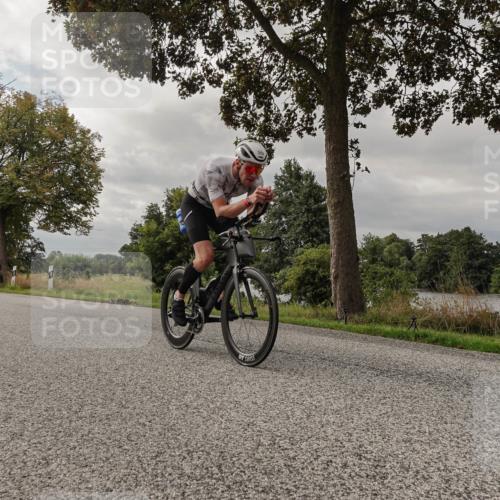 30.08.2026 - Elbe Triathlon Hamburg Michael Burmester http://msf.ph/oto/10050407 30.08.2026 10:01:42 Radfahren 546, 566, 620, 651, 975 meine-sportfotos.de