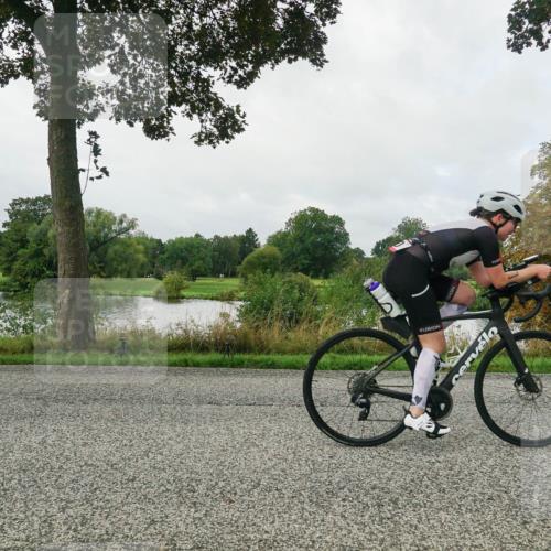 30.08.2026 - Elbe Triathlon Hamburg Michael Burmester http://msf.ph/oto/10050417 30.08.2026 09:44:09 Radfahren 335, 380, 433, 556, 638, 771, 831, 950 meine-sportfotos.de