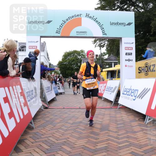 30.08.2026 - Blankeneser Heldenlauf Lena Gebhardt http://msf.ph/oto/10050436 30.08.2026 11:58:49 Ziel 2104, 2284, 2647, 2695, 2706, 4143, 4325 meine-sportfotos.de
