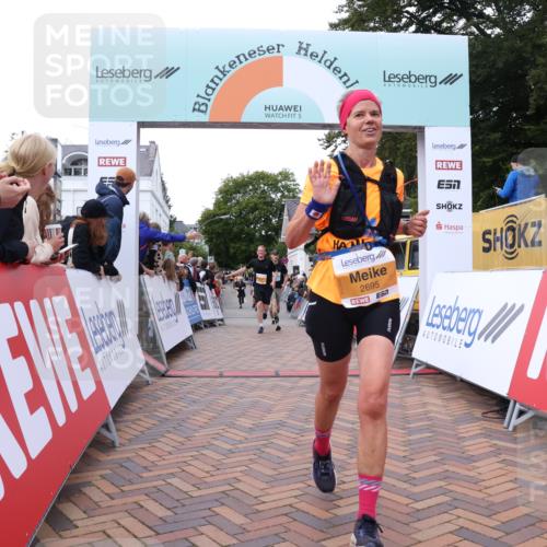 30.08.2026 - Blankeneser Heldenlauf Lena Gebhardt http://msf.ph/oto/10050443 30.08.2026 11:58:50 Ziel 2104, 2284, 2647, 2695, 2706, 4143, 4325 meine-sportfotos.de