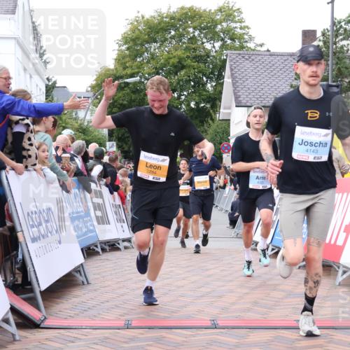 30.08.2026 - Blankeneser Heldenlauf Lena Gebhardt http://msf.ph/oto/10050456 30.08.2026 11:58:52 Ziel 2104, 2284, 2364, 2647, 2695, 2706, 2745, 4143, 4325 meine-sportfotos.de