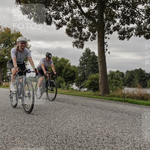 30.08.2026 - Elbe Triathlon Hamburg Michael Burmester http://msf.ph/oto/10050471 30.08.2026 10:02:40 Radfahren 564, 635, 774, 893 meine-sportfotos.de
