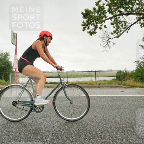 30.08.2026 - Elbe Triathlon Hamburg Michael Burmester http://msf.ph/oto/10050476 30.08.2026 15:46:54 Radfahren  meine-sportfotos.de