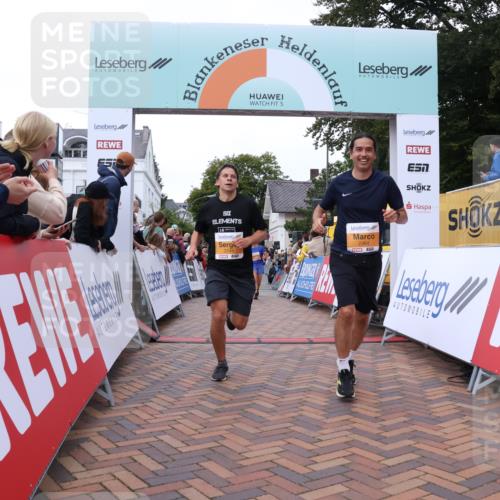 30.08.2026 - Blankeneser Heldenlauf Lena Gebhardt http://msf.ph/oto/10050512 30.08.2026 11:58:56 Ziel 2284, 2364, 2376, 2695, 2745, 2918, 2919, 4143, 4325 meine-sportfotos.de