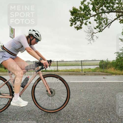 30.08.2026 - Elbe Triathlon Hamburg Michael Burmester http://msf.ph/oto/10050513 30.08.2026 15:47:29 Radfahren  meine-sportfotos.de