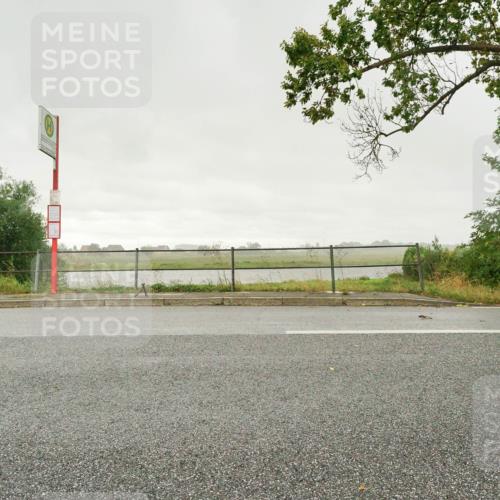 30.08.2026 - Elbe Triathlon Hamburg Michael Burmester http://msf.ph/oto/10050546 30.08.2026 15:47:43 Radfahren  meine-sportfotos.de