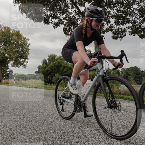 30.08.2026 - Elbe Triathlon Hamburg Michael Burmester http://msf.ph/oto/10050553 30.08.2026 10:03:43 Radfahren 572, 672, 764, 795, 824, 945 meine-sportfotos.de