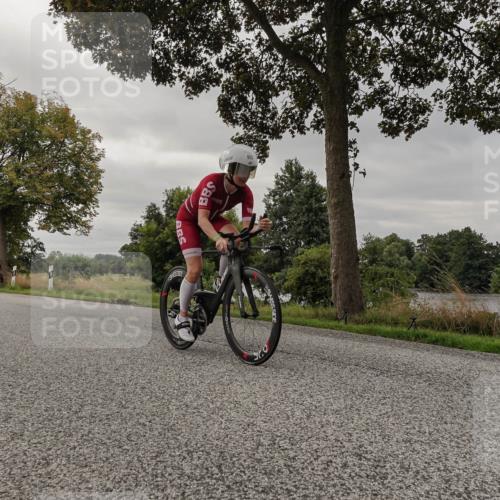 30.08.2026 - Elbe Triathlon Hamburg Michael Burmester http://msf.ph/oto/10050584 30.08.2026 10:04:02 Radfahren 521, 847, 953 meine-sportfotos.de
