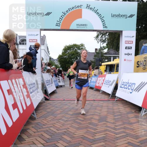 30.08.2026 - Blankeneser Heldenlauf Lena Gebhardt http://msf.ph/oto/10050585 30.08.2026 11:59:01 Ziel 2225, 2364, 2376, 2745, 2918, 2919 meine-sportfotos.de
