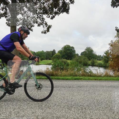 30.08.2026 - Elbe Triathlon Hamburg Michael Burmester http://msf.ph/oto/10050586 30.08.2026 09:45:18 Radfahren 459, 489, 764 meine-sportfotos.de