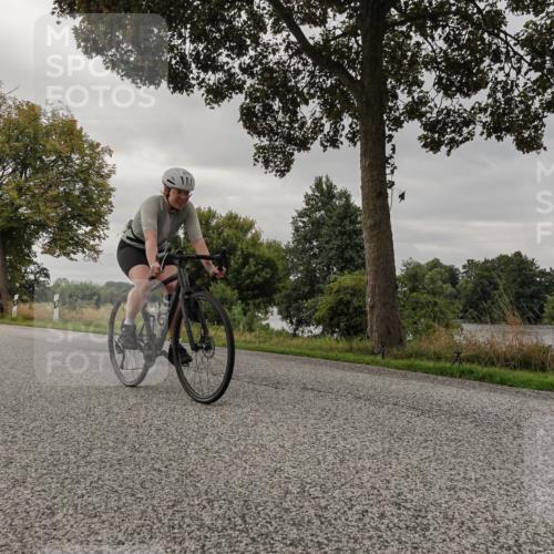 30.08.2026 - Elbe Triathlon Hamburg Michael Burmester http://msf.ph/oto/10050588 30.08.2026 10:04:05 Radfahren 847, 948 meine-sportfotos.de