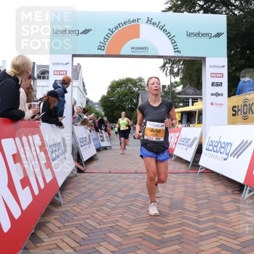 30.08.2026 - Blankeneser Heldenlauf Lena Gebhardt http://msf.ph/oto/10050595 30.08.2026 11:59:02 Ziel 2208, 2225, 2364, 2376, 2745, 2918, 2919 meine-sportfotos.de