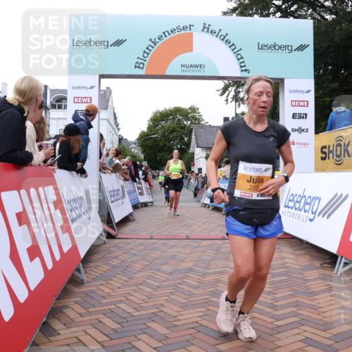 30.08.2026 - Blankeneser Heldenlauf Lena Gebhardt http://msf.ph/oto/10050605 30.08.2026 11:59:02 Ziel 2208, 2225, 2364, 2376, 2745, 2918, 2919 meine-sportfotos.de