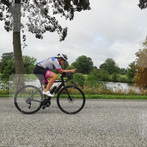 30.08.2026 - Elbe Triathlon Hamburg Michael Burmester http://msf.ph/oto/10050619 30.08.2026 09:45:35 Radfahren 354, 548, 655, 673, 751, 859, 869, 882 meine-sportfotos.de