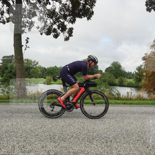 30.08.2026 - Elbe Triathlon Hamburg Michael Burmester http://msf.ph/oto/10050624 30.08.2026 09:45:38 Radfahren 354, 548, 655, 673, 859, 869 meine-sportfotos.de