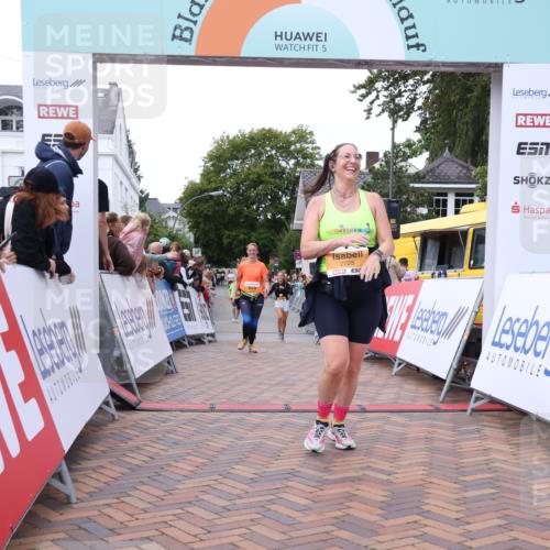 30.08.2026 - Blankeneser Heldenlauf Lena Gebhardt http://msf.ph/oto/10050635 30.08.2026 11:59:04 Ziel 2208, 2225, 2376, 2918, 2919 meine-sportfotos.de