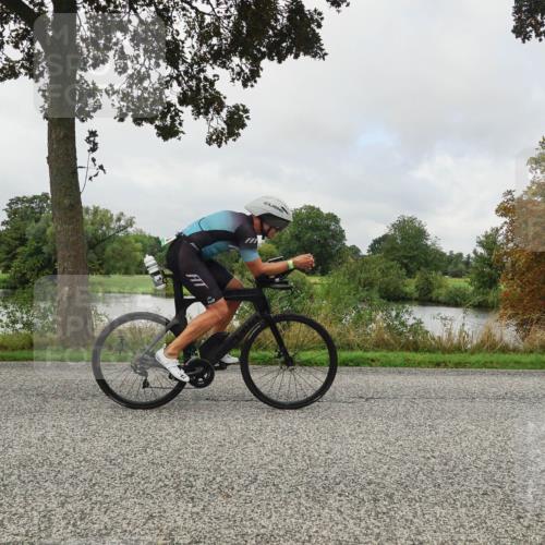 30.08.2026 - Elbe Triathlon Hamburg Michael Burmester http://msf.ph/oto/10050648 30.08.2026 09:45:41 Radfahren 354, 548, 655, 673, 859 meine-sportfotos.de