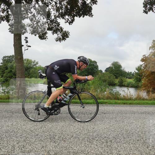 30.08.2026 - Elbe Triathlon Hamburg Michael Burmester http://msf.ph/oto/10050653 30.08.2026 09:45:56 Radfahren 285, 620, 671, 702, 857 meine-sportfotos.de