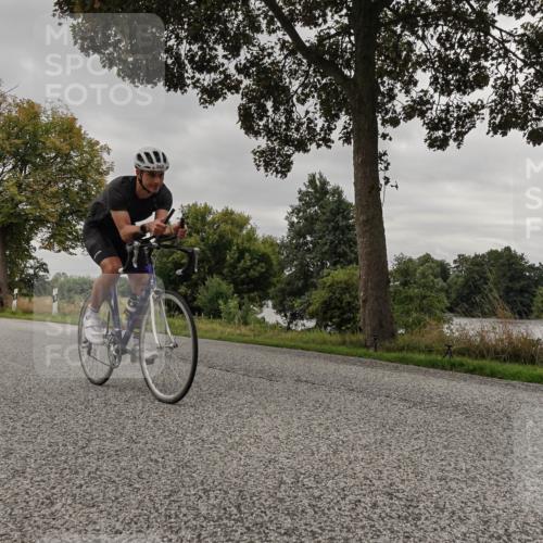 30.08.2026 - Elbe Triathlon Hamburg Michael Burmester http://msf.ph/oto/10050664 30.08.2026 10:05:29 Radfahren 968 meine-sportfotos.de