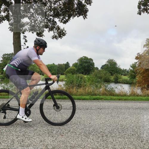 30.08.2026 - Elbe Triathlon Hamburg Michael Burmester http://msf.ph/oto/10050682 30.08.2026 09:46:04 Radfahren 564, 640, 702, 898 meine-sportfotos.de