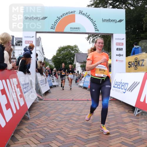 30.08.2026 - Blankeneser Heldenlauf Lena Gebhardt http://msf.ph/oto/10050691 30.08.2026 11:59:07 Ziel 2208, 2225, 2376, 2688, 2689 meine-sportfotos.de