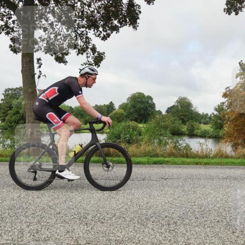 30.08.2026 - Elbe Triathlon Hamburg Michael Burmester http://msf.ph/oto/10050724 30.08.2026 09:46:16 Radfahren 276, 376, 379, 438, 577, 637, 650, 651, 700, 812, 841, 847 meine-sportfotos.de