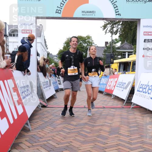30.08.2026 - Blankeneser Heldenlauf Lena Gebhardt http://msf.ph/oto/10050729 30.08.2026 11:59:10 Ziel 2208, 2225, 2301, 2688, 2689, 2807 meine-sportfotos.de