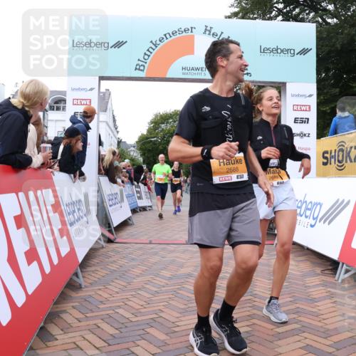 30.08.2026 - Blankeneser Heldenlauf Lena Gebhardt http://msf.ph/oto/10050749 30.08.2026 11:59:11 Ziel 2208, 2225, 2301, 2688, 2689, 2748, 2807 meine-sportfotos.de