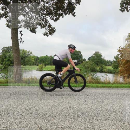 30.08.2026 - Elbe Triathlon Hamburg Michael Burmester http://msf.ph/oto/10050756 30.08.2026 09:46:29 Radfahren 343, 412, 426, 460, 484, 493, 568, 589, 725 meine-sportfotos.de