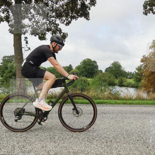 30.08.2026 - Elbe Triathlon Hamburg Michael Burmester http://msf.ph/oto/10050765 30.08.2026 09:46:36 Radfahren 369, 426, 460, 675, 699, 818 meine-sportfotos.de