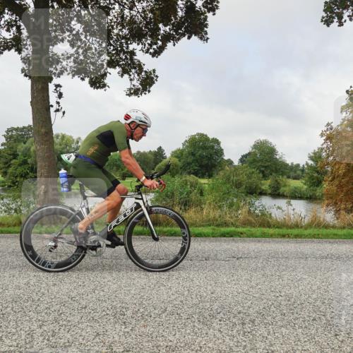 30.08.2026 - Elbe Triathlon Hamburg Michael Burmester http://msf.ph/oto/10050794 30.08.2026 09:46:53 Radfahren 572, 672, 774, 795, 796, 824, 870, 873 meine-sportfotos.de