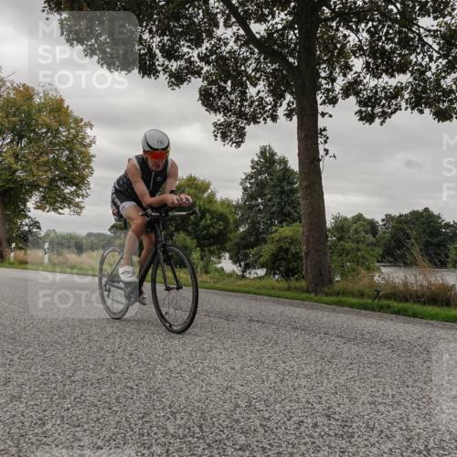 30.08.2026 - Elbe Triathlon Hamburg Michael Burmester http://msf.ph/oto/10050800 30.08.2026 10:07:33 Radfahren 492, 554, 573, 739, 773, 775, 936, 982 meine-sportfotos.de