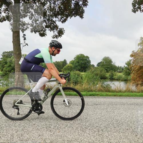 30.08.2026 - Elbe Triathlon Hamburg Michael Burmester http://msf.ph/oto/10050847 30.08.2026 09:47:45 Radfahren 305, 336, 388, 432, 502, 553, 666 meine-sportfotos.de
