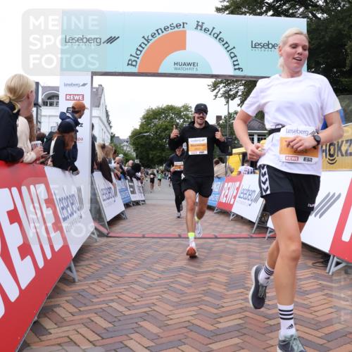 30.08.2026 - Blankeneser Heldenlauf Lena Gebhardt http://msf.ph/oto/10050851 30.08.2026 11:59:23 Ziel 2288, 2354, 2537, 2748 meine-sportfotos.de