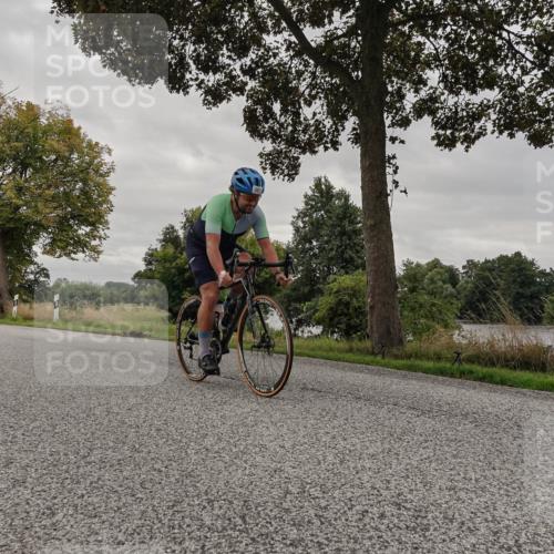 30.08.2026 - Elbe Triathlon Hamburg Michael Burmester http://msf.ph/oto/10050894 30.08.2026 10:08:30 Radfahren 395, 500, 509, 587, 834, 889, 908 meine-sportfotos.de