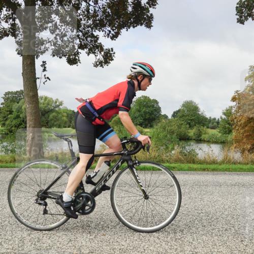 30.08.2026 - Elbe Triathlon Hamburg Michael Burmester http://msf.ph/oto/10050901 30.08.2026 09:48:24 Radfahren 360, 361, 567, 705, 875, 877 meine-sportfotos.de