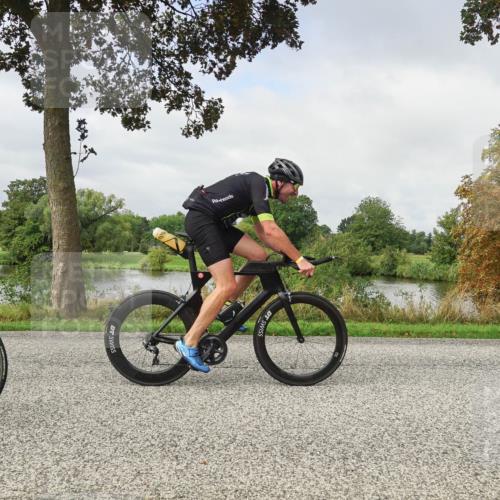 30.08.2026 - Elbe Triathlon Hamburg Michael Burmester http://msf.ph/oto/10050911 30.08.2026 09:48:35 Radfahren 263, 591, 598, 662 meine-sportfotos.de