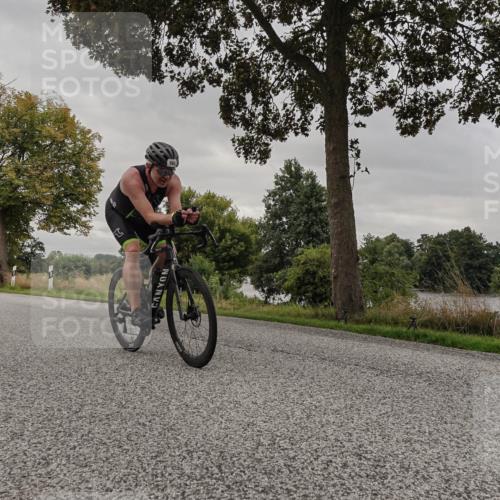 30.08.2026 - Elbe Triathlon Hamburg Michael Burmester http://msf.ph/oto/10050945 30.08.2026 10:08:58 Radfahren 431, 435, 560, 606, 680, 842, 876 meine-sportfotos.de