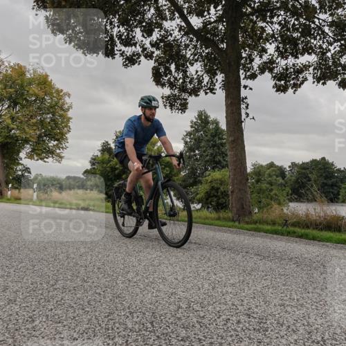 30.08.2026 - Elbe Triathlon Hamburg Michael Burmester http://msf.ph/oto/10050973 30.08.2026 10:09:16 Radfahren 443, 514, 854, 860, 861 meine-sportfotos.de