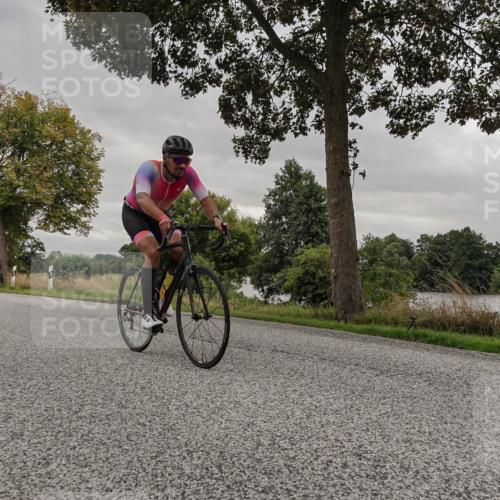 30.08.2026 - Elbe Triathlon Hamburg Michael Burmester http://msf.ph/oto/10050981 30.08.2026 10:09:28 Radfahren 632, 867 meine-sportfotos.de