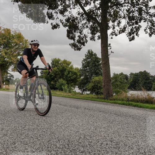 30.08.2026 - Elbe Triathlon Hamburg Michael Burmester http://msf.ph/oto/10051031 30.08.2026 10:10:06 Radfahren 408, 415, 516, 855, 865 meine-sportfotos.de