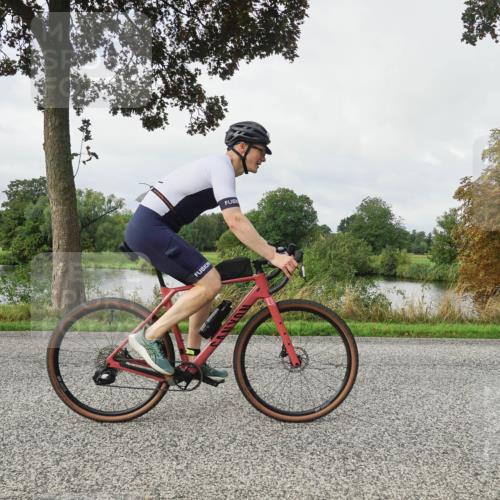 30.08.2026 - Elbe Triathlon Hamburg Michael Burmester http://msf.ph/oto/10051036 30.08.2026 09:50:35 Radfahren 501, 858 meine-sportfotos.de
