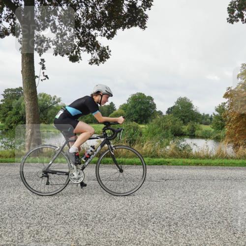 30.08.2026 - Elbe Triathlon Hamburg Michael Burmester http://msf.ph/oto/10051039 30.08.2026 09:50:40 Radfahren 786, 858 meine-sportfotos.de