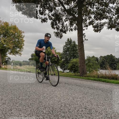 30.08.2026 - Elbe Triathlon Hamburg Michael Burmester http://msf.ph/oto/10051054 30.08.2026 10:10:23 Radfahren 418, 583, 628 meine-sportfotos.de