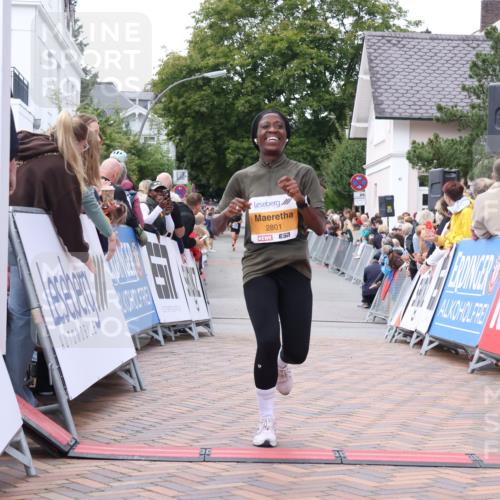 30.08.2026 - Blankeneser Heldenlauf Lena Gebhardt http://msf.ph/oto/10051107 30.08.2026 11:59:48 Ziel 2801 meine-sportfotos.de