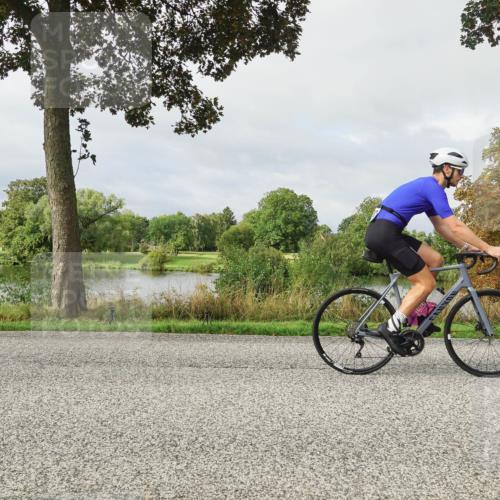 30.08.2026 - Elbe Triathlon Hamburg Michael Burmester http://msf.ph/oto/10051121 30.08.2026 09:51:42 Radfahren 554, 602, 609, 683, 763, 865, 905 meine-sportfotos.de