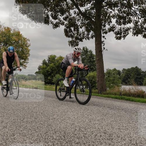 30.08.2026 - Elbe Triathlon Hamburg Michael Burmester http://msf.ph/oto/10051136 30.08.2026 10:11:27 Radfahren 557, 621, 713, 741 meine-sportfotos.de