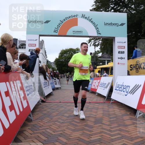 30.08.2026 - Blankeneser Heldenlauf Lena Gebhardt http://msf.ph/oto/10051176 30.08.2026 11:59:54 Ziel 2008, 2801 meine-sportfotos.de