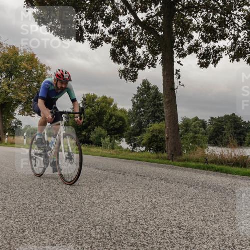 30.08.2026 - Elbe Triathlon Hamburg Michael Burmester http://msf.ph/oto/10051209 30.08.2026 10:12:39 Radfahren 648, 779 meine-sportfotos.de