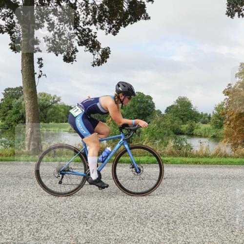 30.08.2026 - Elbe Triathlon Hamburg Michael Burmester http://msf.ph/oto/10051210 30.08.2026 09:52:35 Radfahren 389, 425, 439, 668, 739, 811, 889, 903 meine-sportfotos.de